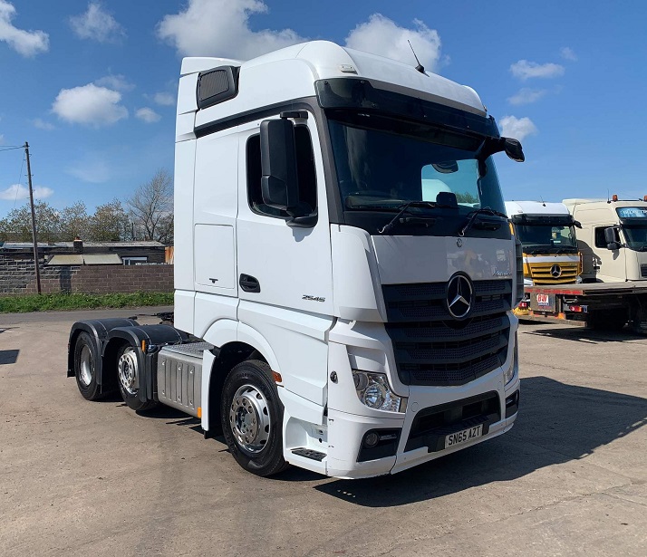 MERCEDES BENZ TRUCK