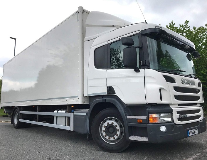BOX TRUCK