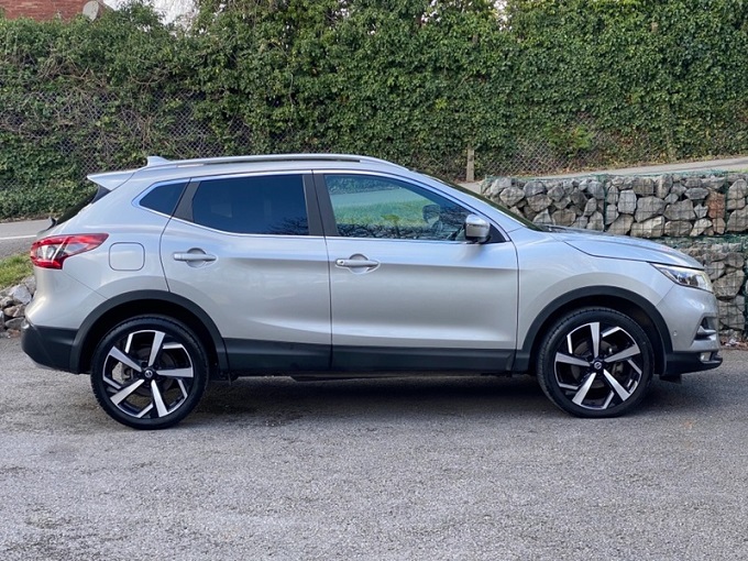 USED VEHICLE