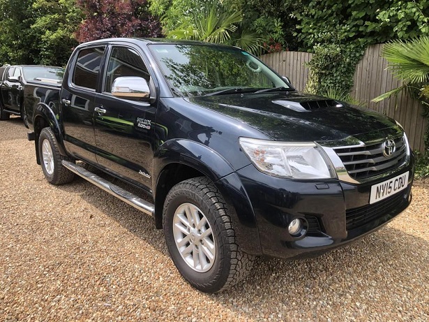 USED VEHICLE