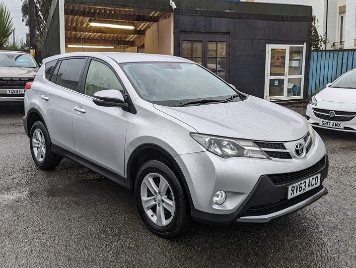 USED VEHICLE