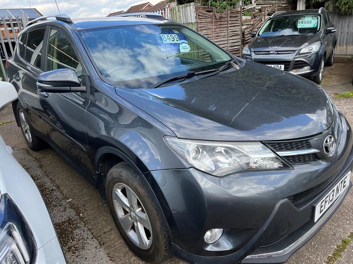 USED VEHICLE