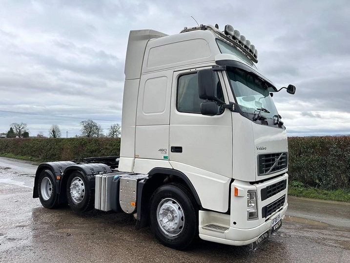 VOLVO TRUCK