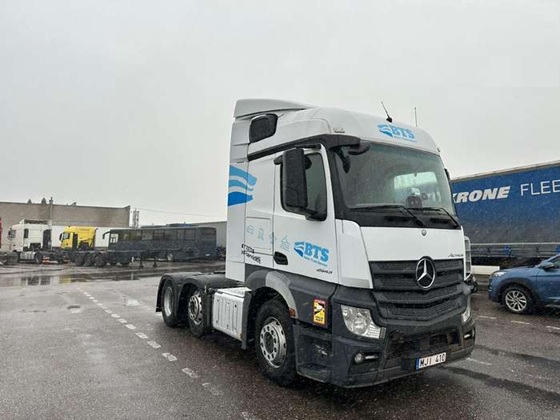 MERCEDES BENZ TRUCK