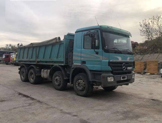 MERCEDES BENZ TRUCK