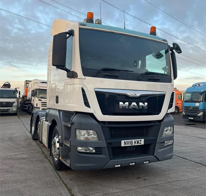 MAN TRUCK