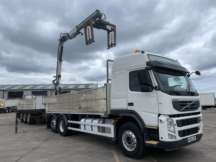 CRANE TRUCK