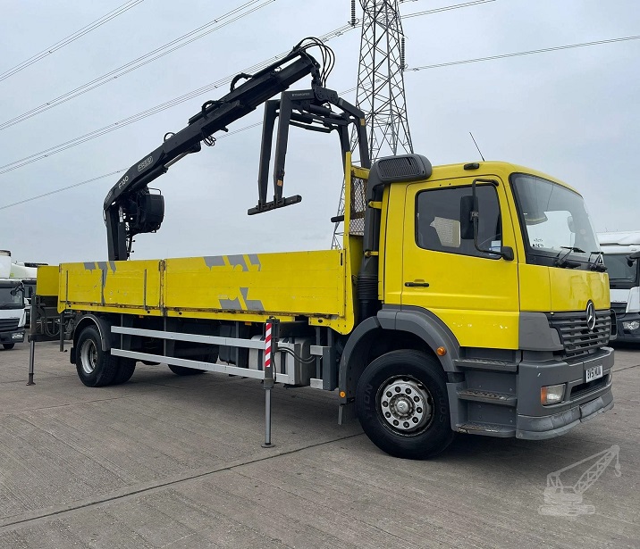 CRANE TRUCK