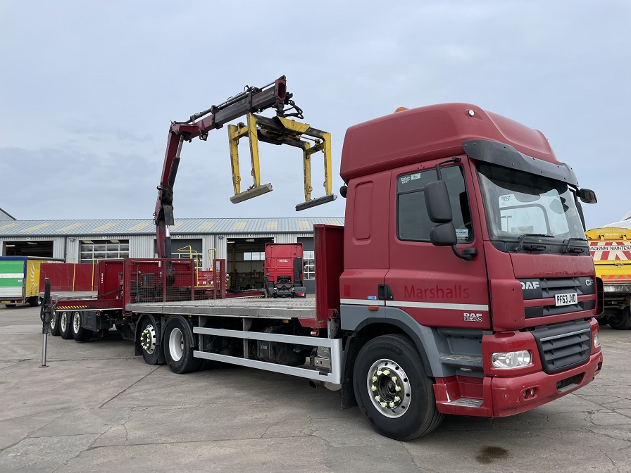 CRANE TRUCK