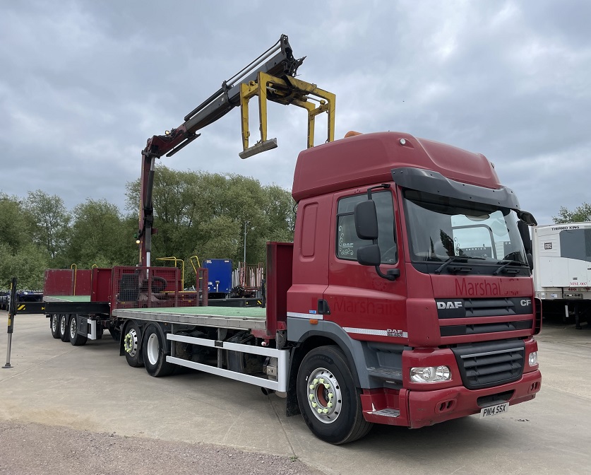 CRANE TRUCK