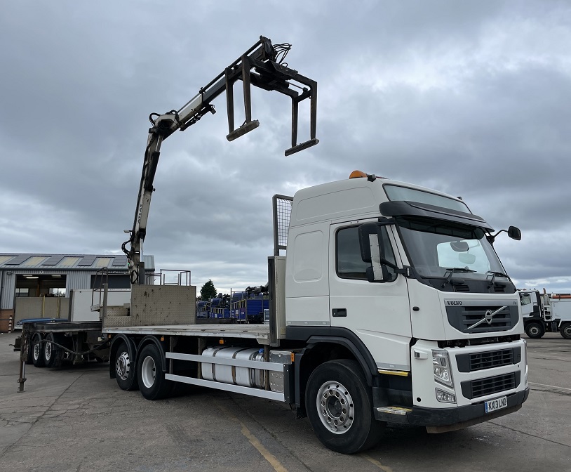 CRANE TRUCK