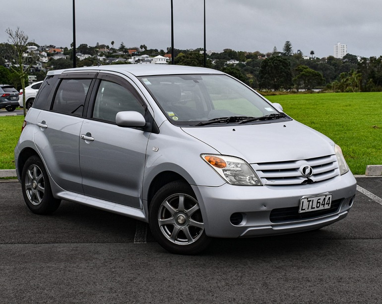 USED VEHICLE