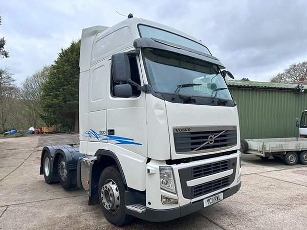 VOLVO TRUCK