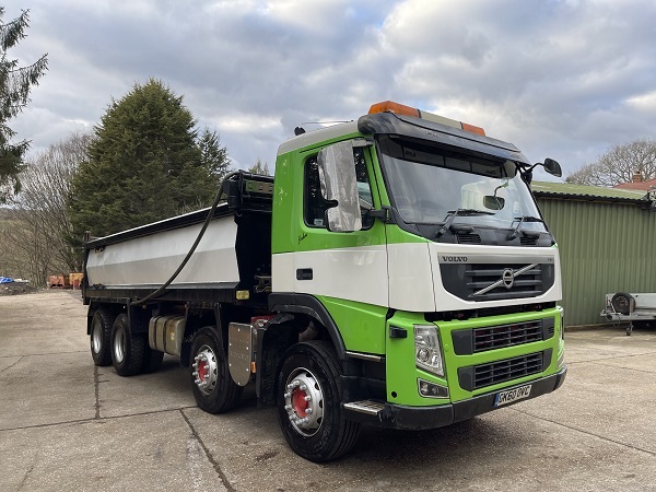 VOLVO TRUCK