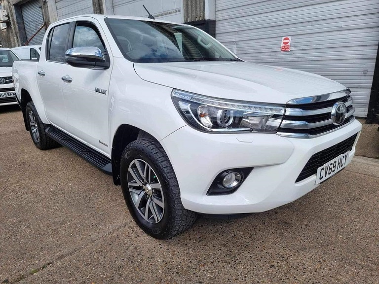 USED VEHICLE
