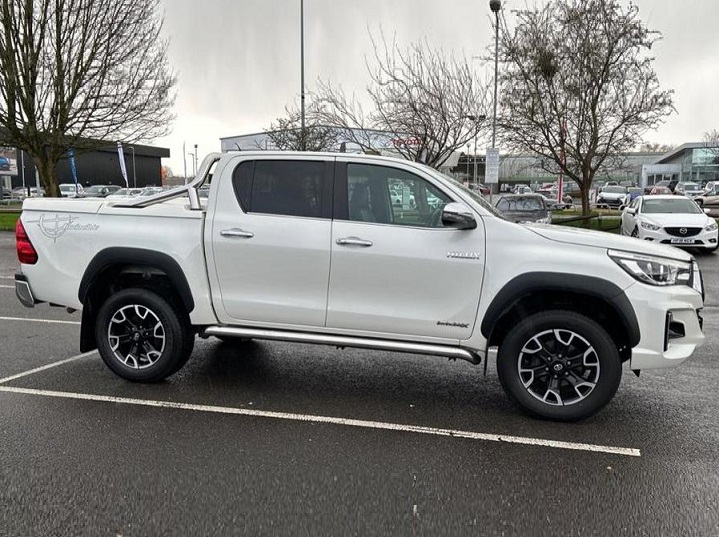 USED VEHICLE